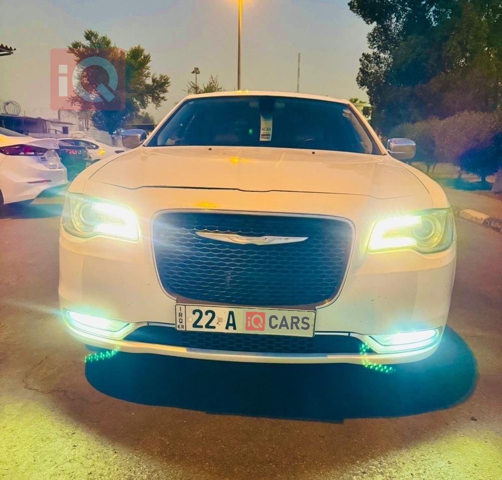 كرايسلر 300